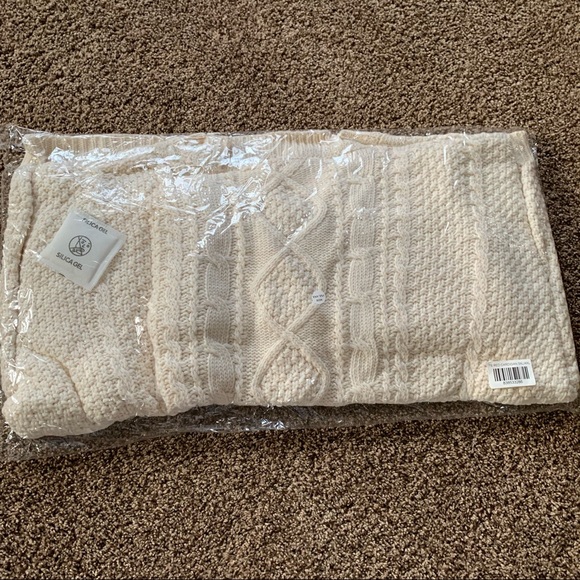 NEW Taylor Swift The Cardigan - Red Taylor’s Version Edition - Picture 7 of 15